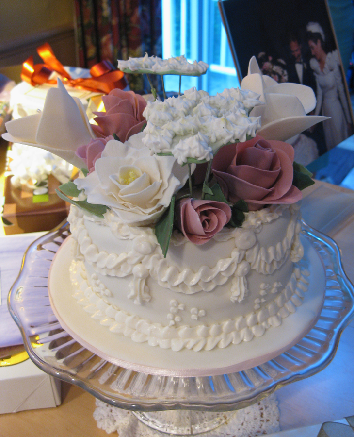 Top Tier flower replica cake