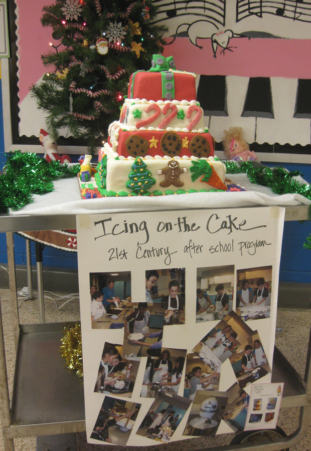 Icing on the Cake Children's Class with Amanda Oakleaf