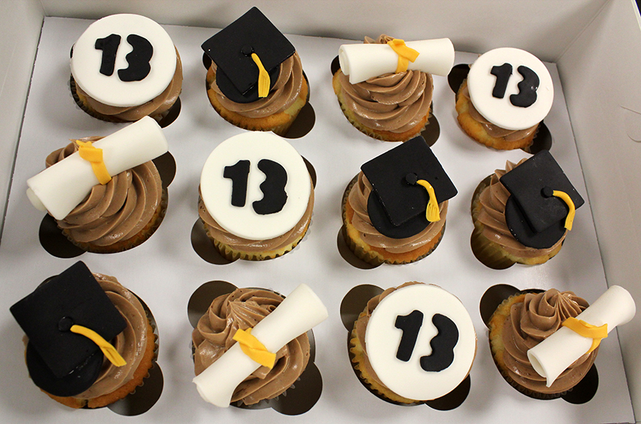 Graduation-Cupcakes