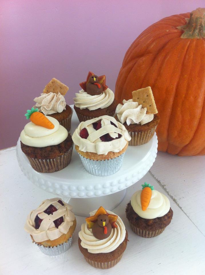 Pumpkin & Apple Pie Cheesecake & Thanksgiving Cupcakes | Blog ...